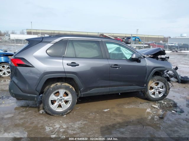 2T3P1RFV2MC246635 Toyota Rav4 Xle