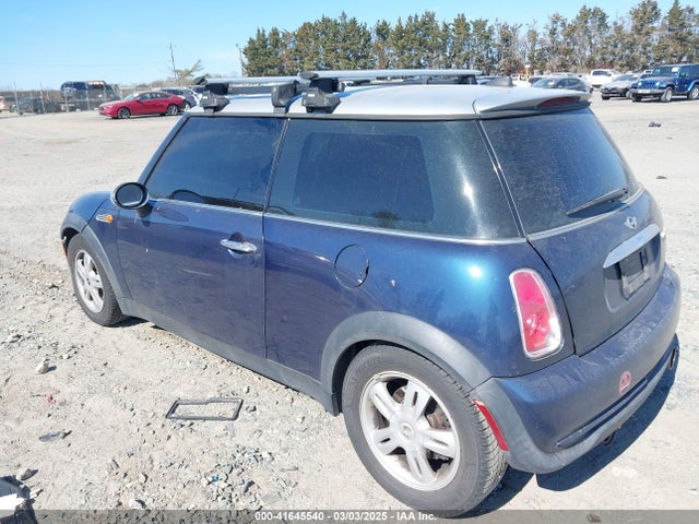 2006 MINI COOPER WMWRC335X6TJ75058 Photo 2