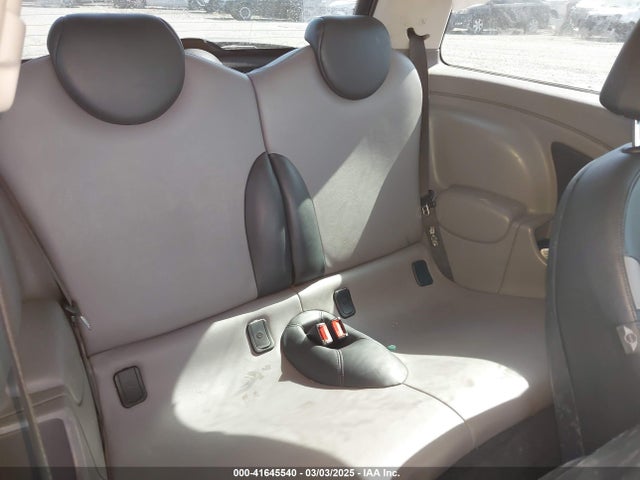 2006 MINI COOPER WMWRC335X6TJ75058 Photo 7