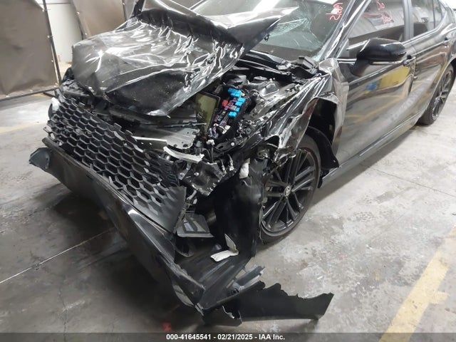 41645541 :رقم المزاد ، 4T1DAACK8SU037290 vin ، 2025 Toyota Camry Se مزاد بيع