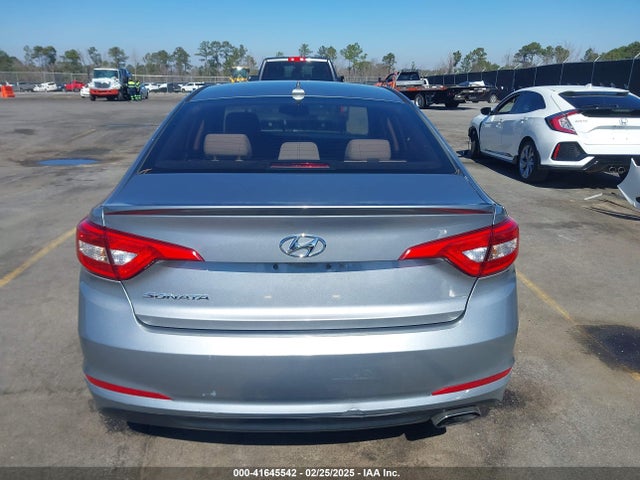 Hyundai SONATA SE 2016 5NPE24AF3GH348379 Image 16