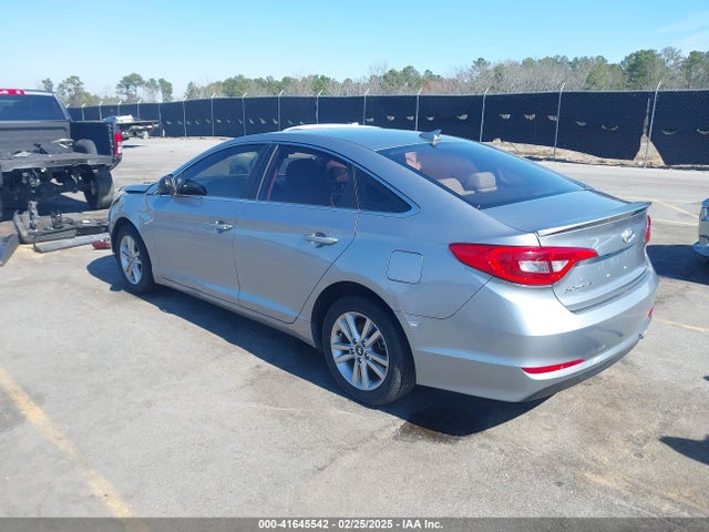 Hyundai SONATA SE 2016 5NPE24AF3GH348379 Image 3