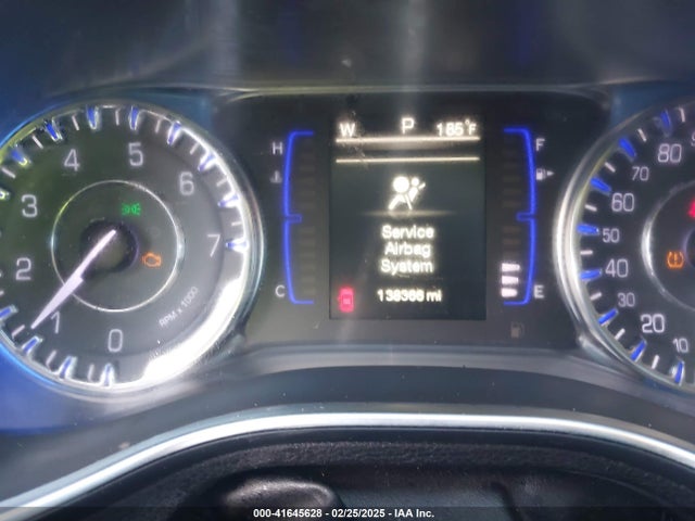 Chrysler 200 Limited 2015 1C3CCCAB4FN612630 Image 15