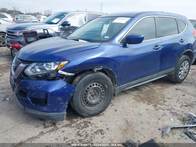 Nissan ROGUE S 2017 5N1AT2MT4HC798133 Image 2