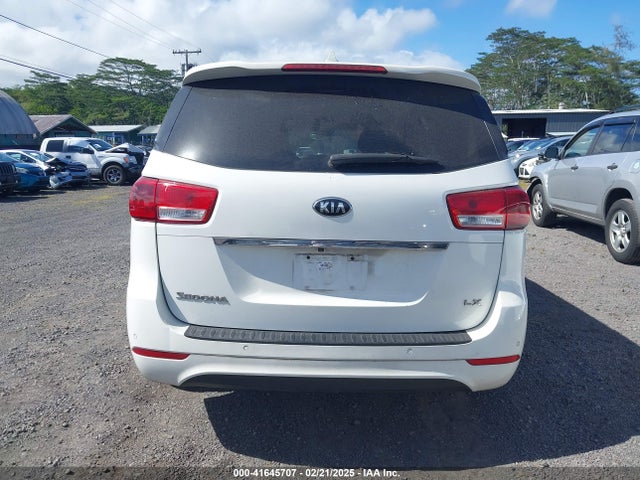 KIA SEDONA LX 2018 KNDMB5C16J6367710 Image 16