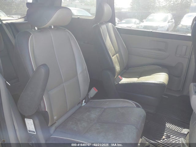 KIA SEDONA LX 2018 KNDMB5C16J6367710 Image 8