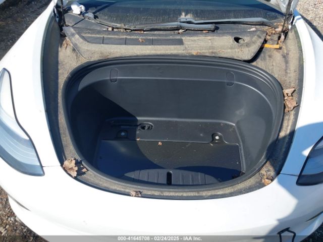 5YJ3E1EA6JF164801 Tesla Model 3 Long Range/mid Range