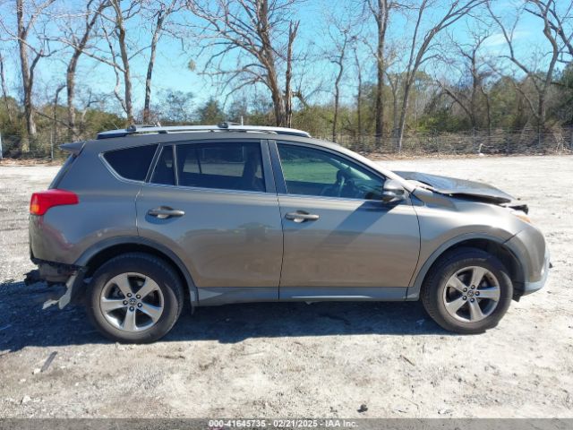 JTMWFREV0FD050609 Toyota Rav4 Xle