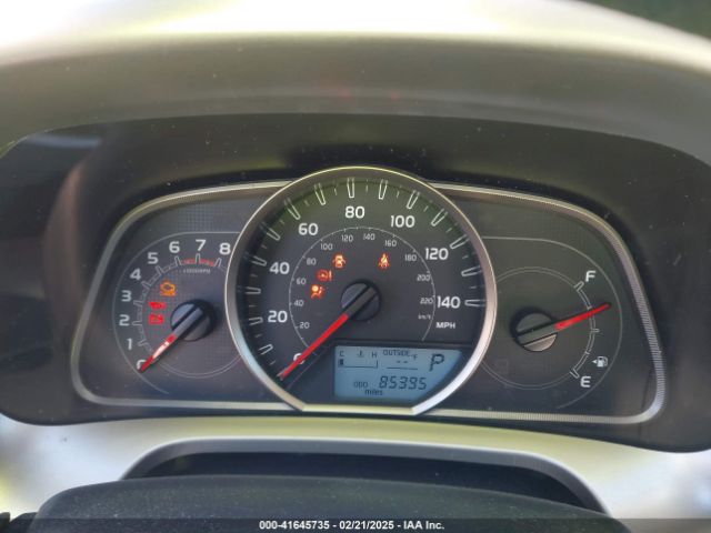 JTMWFREV0FD050609 Toyota Rav4 Xle