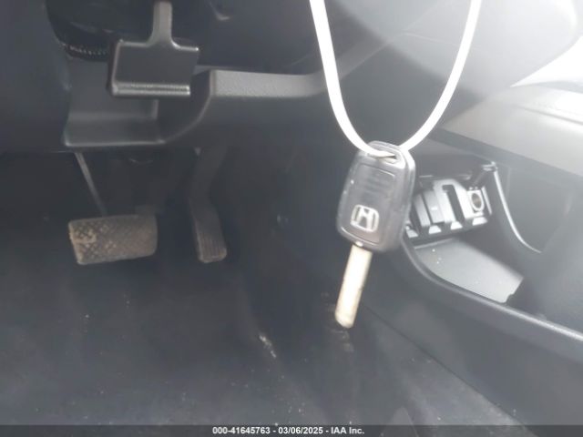 3CZRU6H37HM723800 Honda HR-V LX
