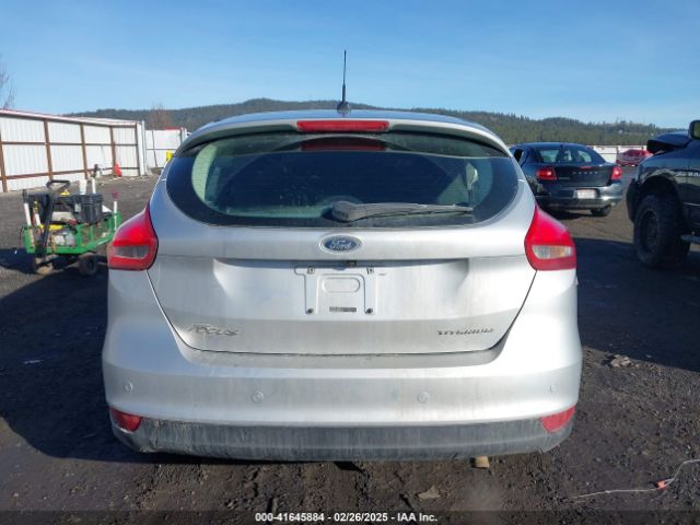 1FADP3N28HL268240 Ford Focus Titanium