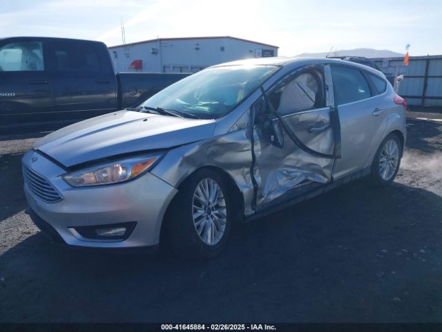 1FADP3N28HL268240 Ford Focus Titanium