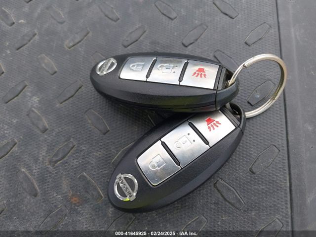 JN8AE2KP8F9134436 Nissan QUEST S