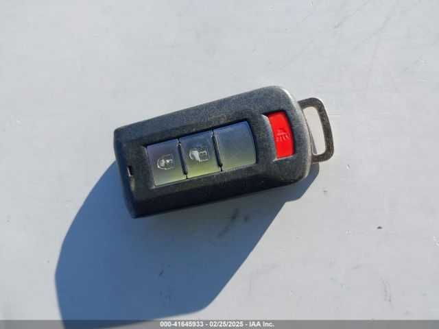 JA4AP3AW9JU002077 Mitsubishi Outlander Sport 2.4 Se