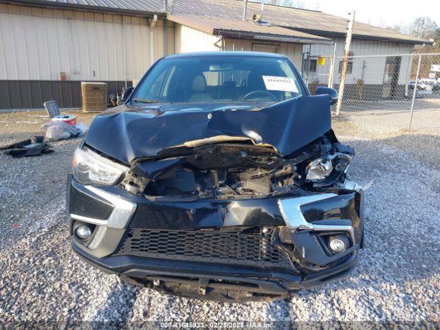 JA4AP3AW9JU002077 Mitsubishi Outlander Sport 2.4 Se