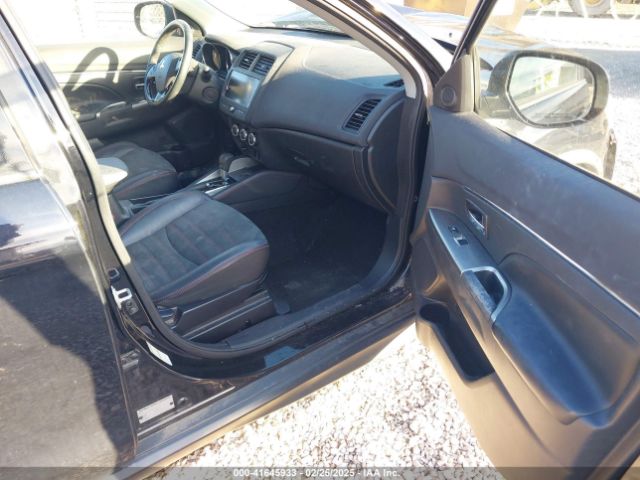 JA4AP3AW9JU002077 Mitsubishi Outlander Sport 2.4 Se