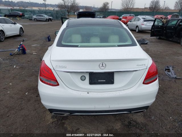 WDDWF4KB7JR315105 Mercedes-Benz C 300 4matic