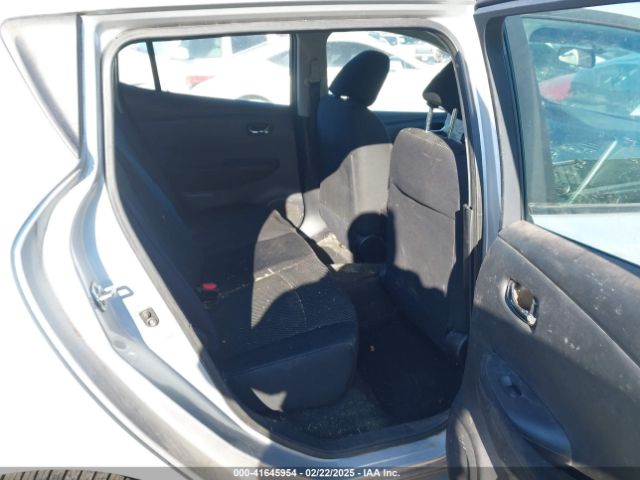 1N4AZ0CP6FC320049 Nissan LEAF S