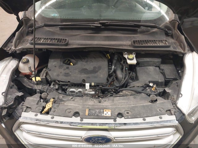 1FMCU9GDXJUB13412 Ford ESCAPE SE