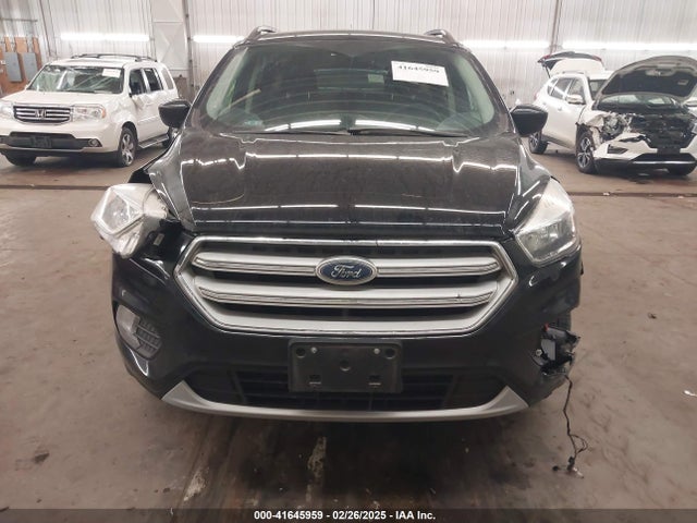 1FMCU9GDXJUB13412 Ford ESCAPE SE