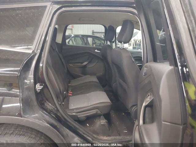 1FMCU9GDXJUB13412 Ford ESCAPE SE