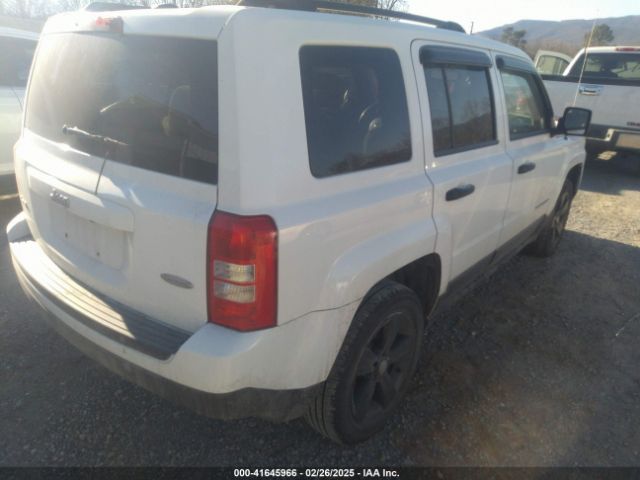 1C4NJRFB5ED660860 Jeep Patriot Latitude