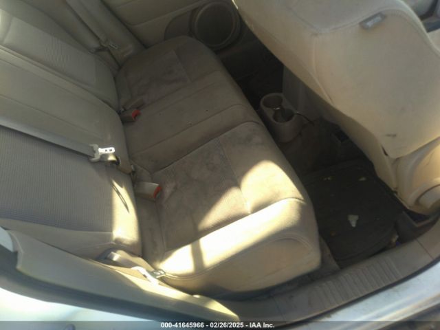 1C4NJRFB5ED660860 Jeep Patriot Latitude
