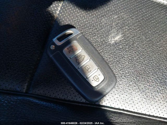 KMHTC6AE8FU228312 Hyundai Veloster Turbo