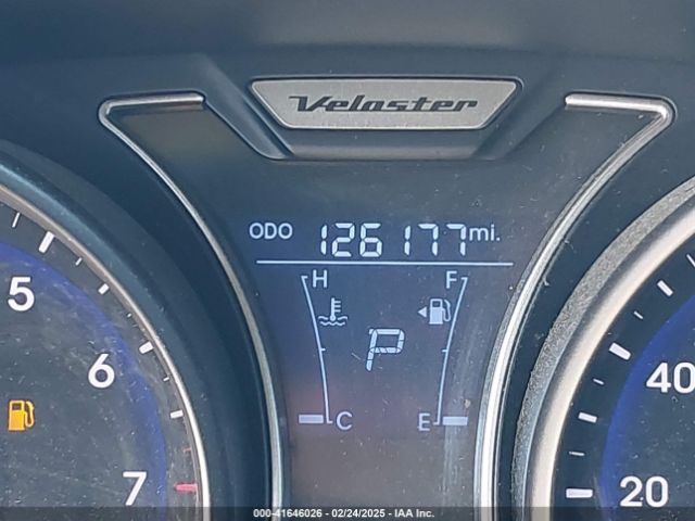 KMHTC6AE8FU228312 Hyundai Veloster Turbo