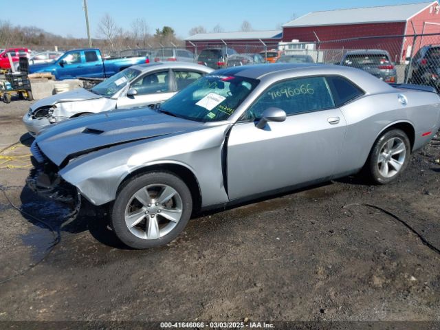 2C3CDZAG9JH242093 Dodge Challenger Sxt