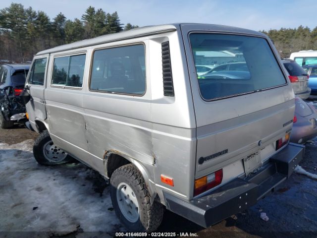 1986 VOLKSWAGEN VANAGON WV2YB0251GG004597 Photo 2