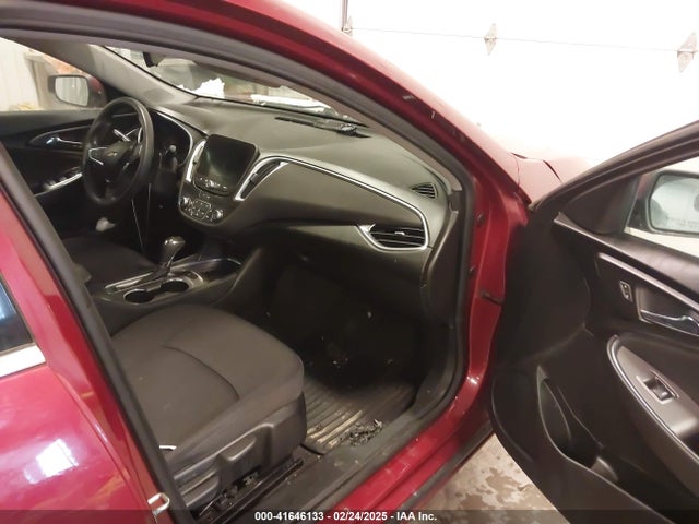 1G1ZD5ST0LF129561 Chevrolet Malibu Fwd Lt