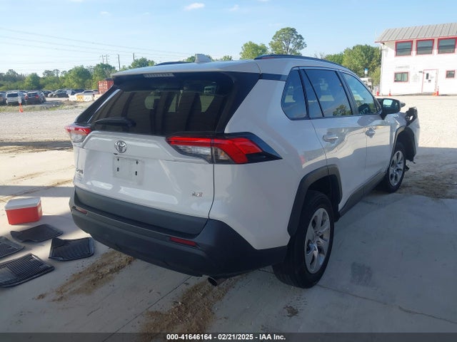 2T3H1RFV5MW142112 Toyota RAV4 LE