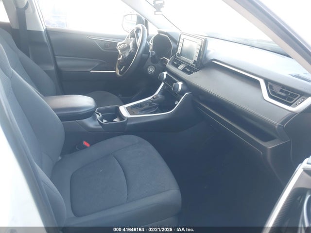 2T3H1RFV5MW142112 Toyota RAV4 LE