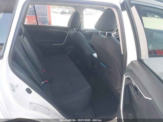 2T3H1RFV5MW142112 Toyota RAV4 LE