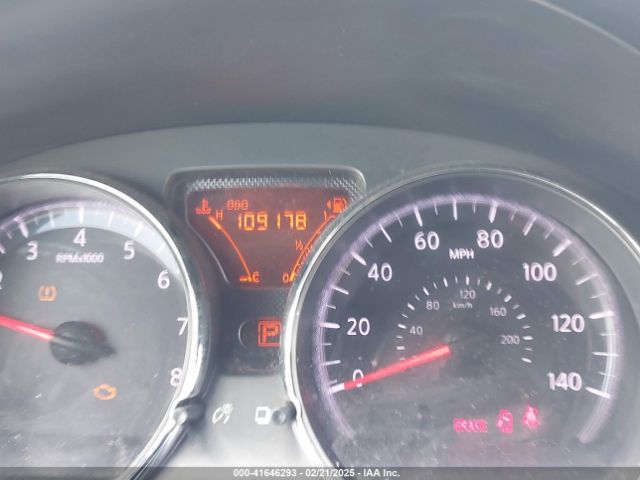 3N1CN7AP9EL824319 Nissan Versa 1.6 Sv