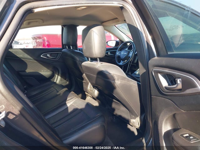 1C3CCCCB8FN545379 Chrysler 200 C