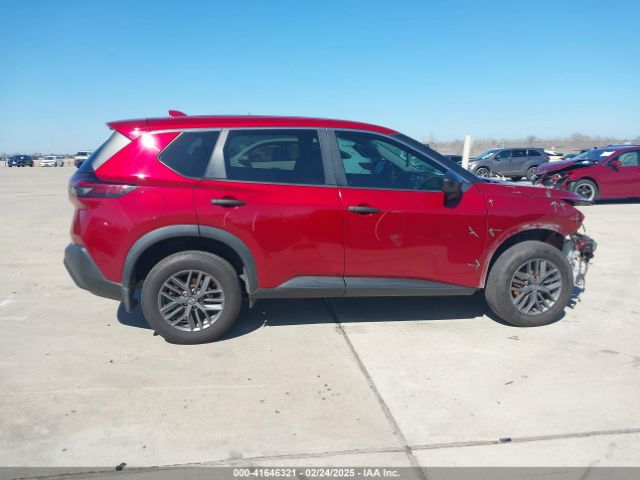 5N1AT3AA9MC757533 Nissan Rogue S Fwd