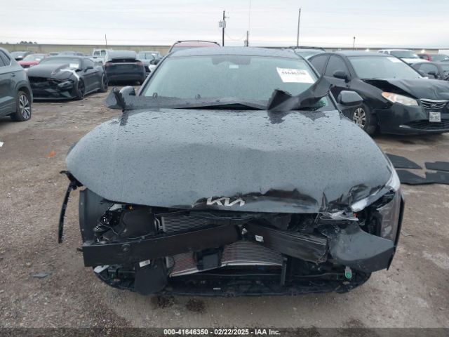 3KPFT4DE2SE003488 KIA K4 Lx