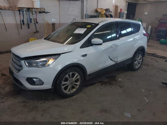 1FMCU9GD9KUA19832 Ford ESCAPE SE