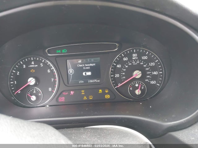 5XYPGDA56HG326533 KIA Sorento 3.3l Lx