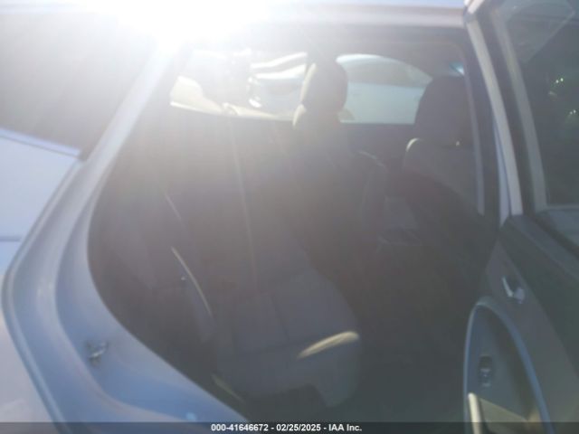 5XYZT3LB3GG310614 Hyundai Santa Fe Sport 2.4l