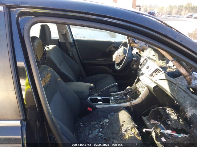 1HGCR2F3XHA268772 Honda ACCORD LX