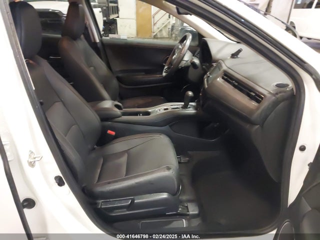 3CZRU6H93KM710389 Honda Hr-v Touring