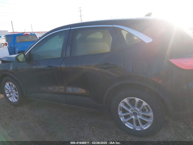 1FMCU0G67MUB29746 Ford ESCAPE SE