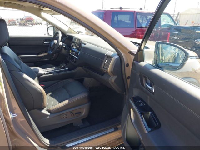 5N1DR3DG8RC218498 Nissan Pathfinder Platinum Fwd