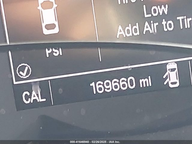 3GNCJLSB0KL252662 Chevrolet Trax Lt