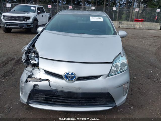 JTDKN3DU4F1905479 Toyota Prius Three