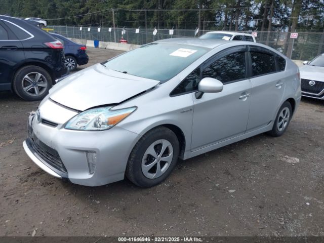 JTDKN3DU4F1905479 Toyota Prius Three