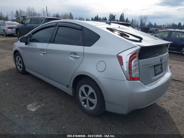 JTDKN3DU4F1905479 Toyota Prius Three
